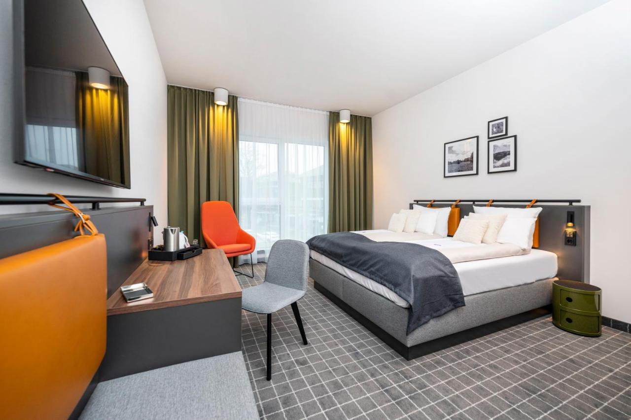 Via Plaza Meppen By Hackmann Hotel ภายนอก รูปภาพ